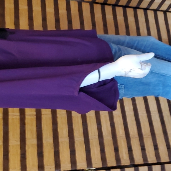 Venus Purple lace top - Picture 3 of 11